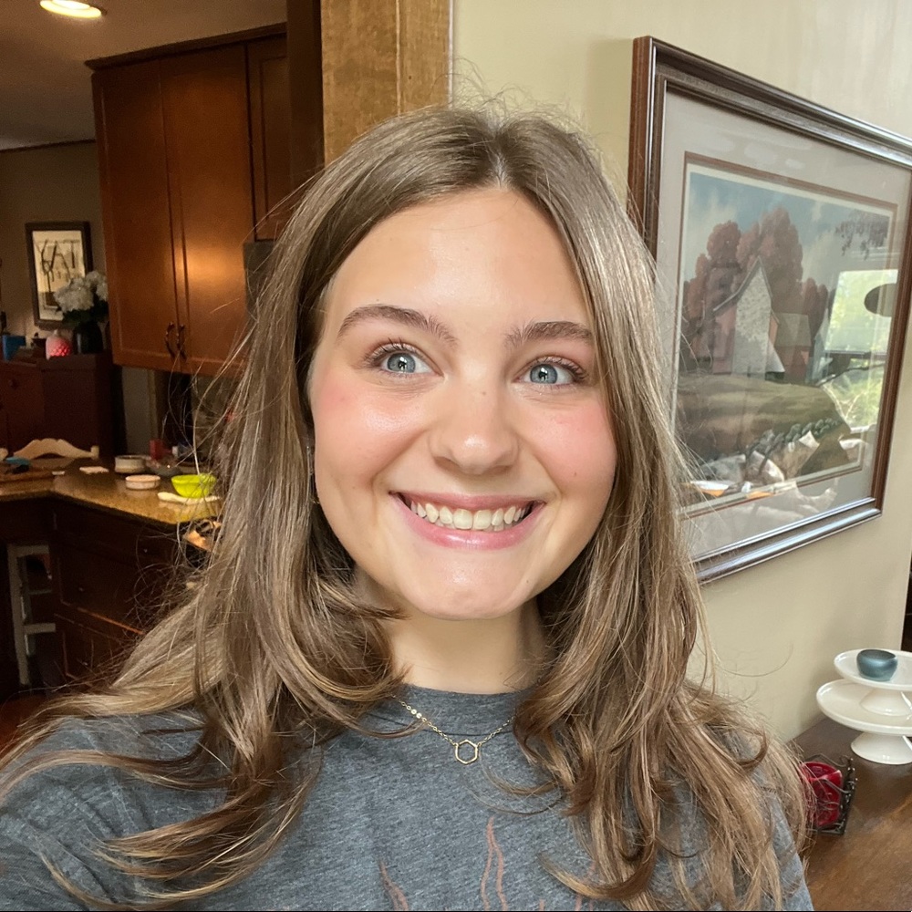 Meet your Posher, Abby